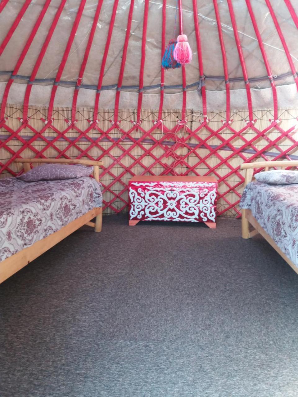 מלון Yurt Camp Tosor מראה חיצוני תמונה