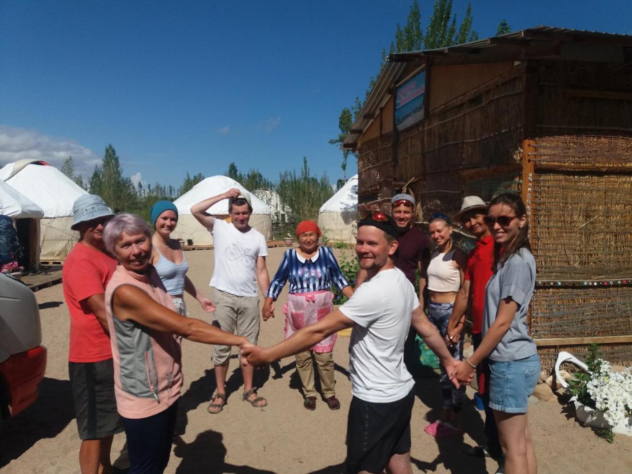 מלון Yurt Camp Tosor מראה חיצוני תמונה